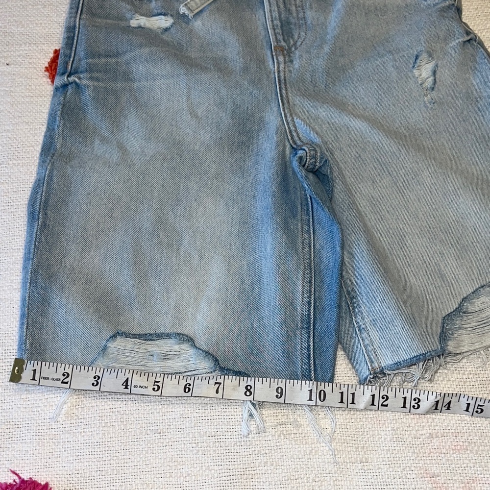 NWT Super High Rise 90s Bermuda Belted Jean Shorts Sz 00 light wash - Picture 10 of 15